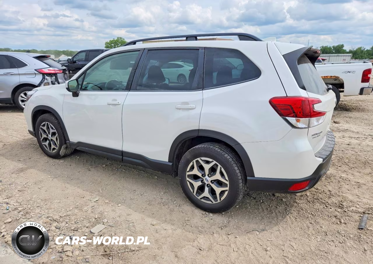 2021 Subaru Forester Premium VIN:JF2SKAJC5MH506935 - 2