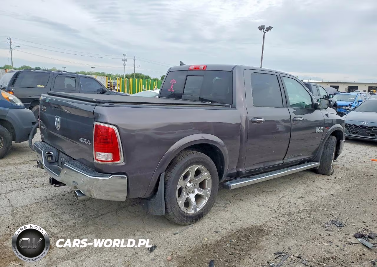 2016 Ram 1500 Laramie VIN:1C6RR7NMXGS255228 - 3