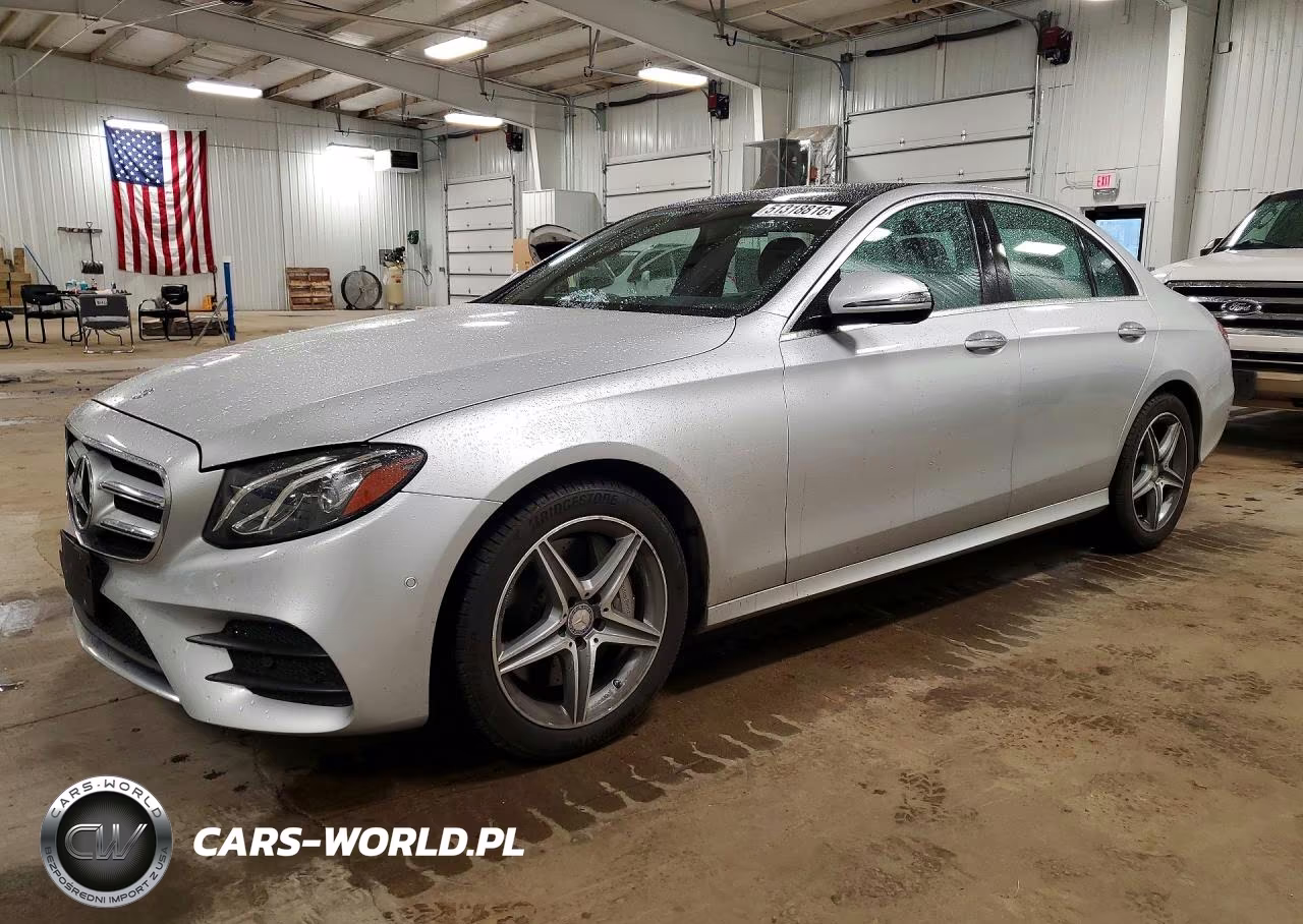 2017 Mercedes-Benz E 300 4Matic – zdjęcie 1 z 12