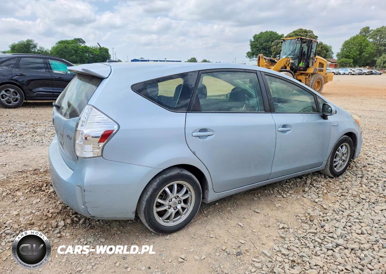 2014 Toyota Prius V Three VIN:JTDZN3EU4EJ006861 - 3
