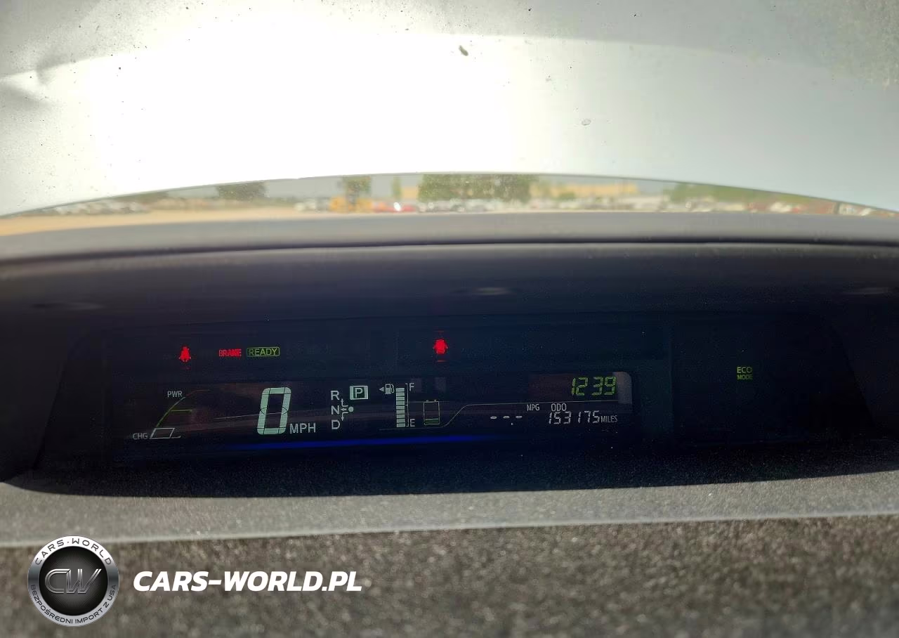 2014 Toyota Prius V Three VIN:JTDZN3EU4EJ006861 - 9
