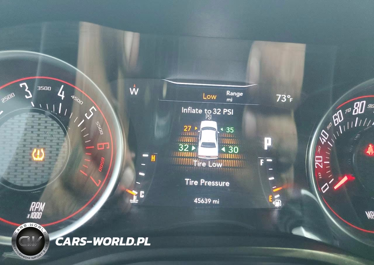 2018 Dodge Challenger R VIN:2C3CDZFJXJH231768 - 9