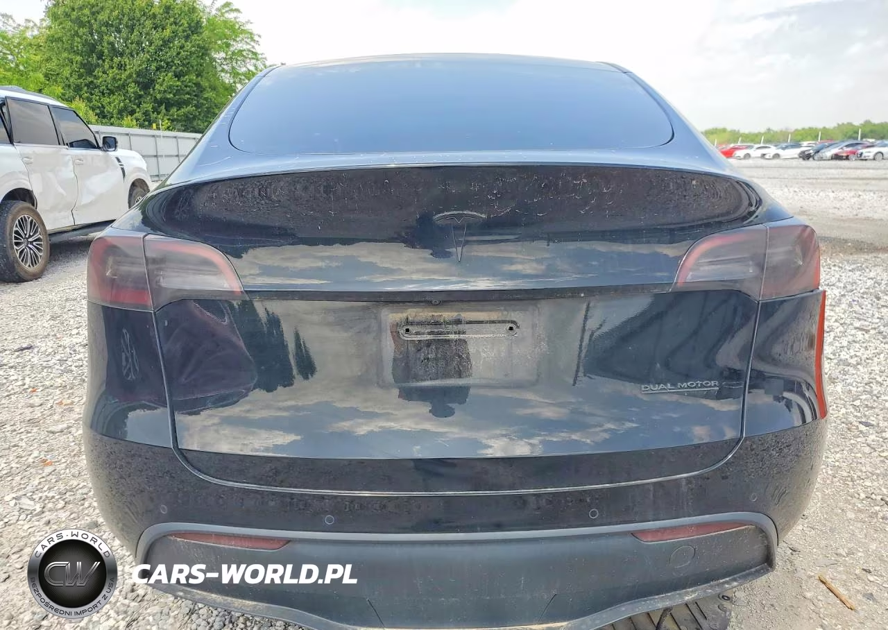 2022 Tesla Model Y VIN:7SAYGDEE3NF328499 - 6