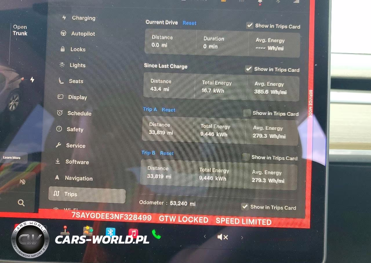 2022 Tesla Model Y VIN:7SAYGDEE3NF328499 - 9