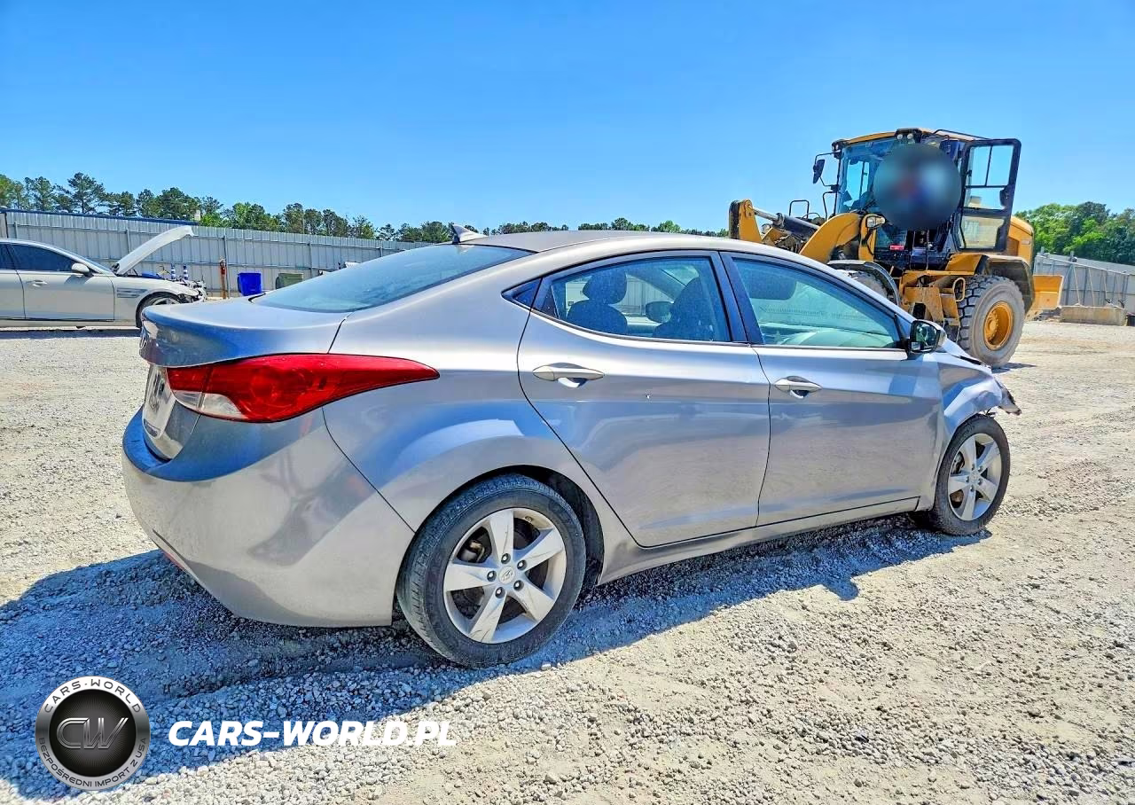 2011 Hyundai Elantra Gls VIN:KMHDH4AE3BU128557 - 3