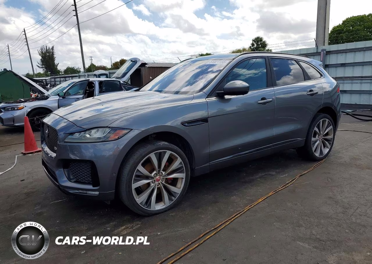 2019 Jaguar F-Pace S