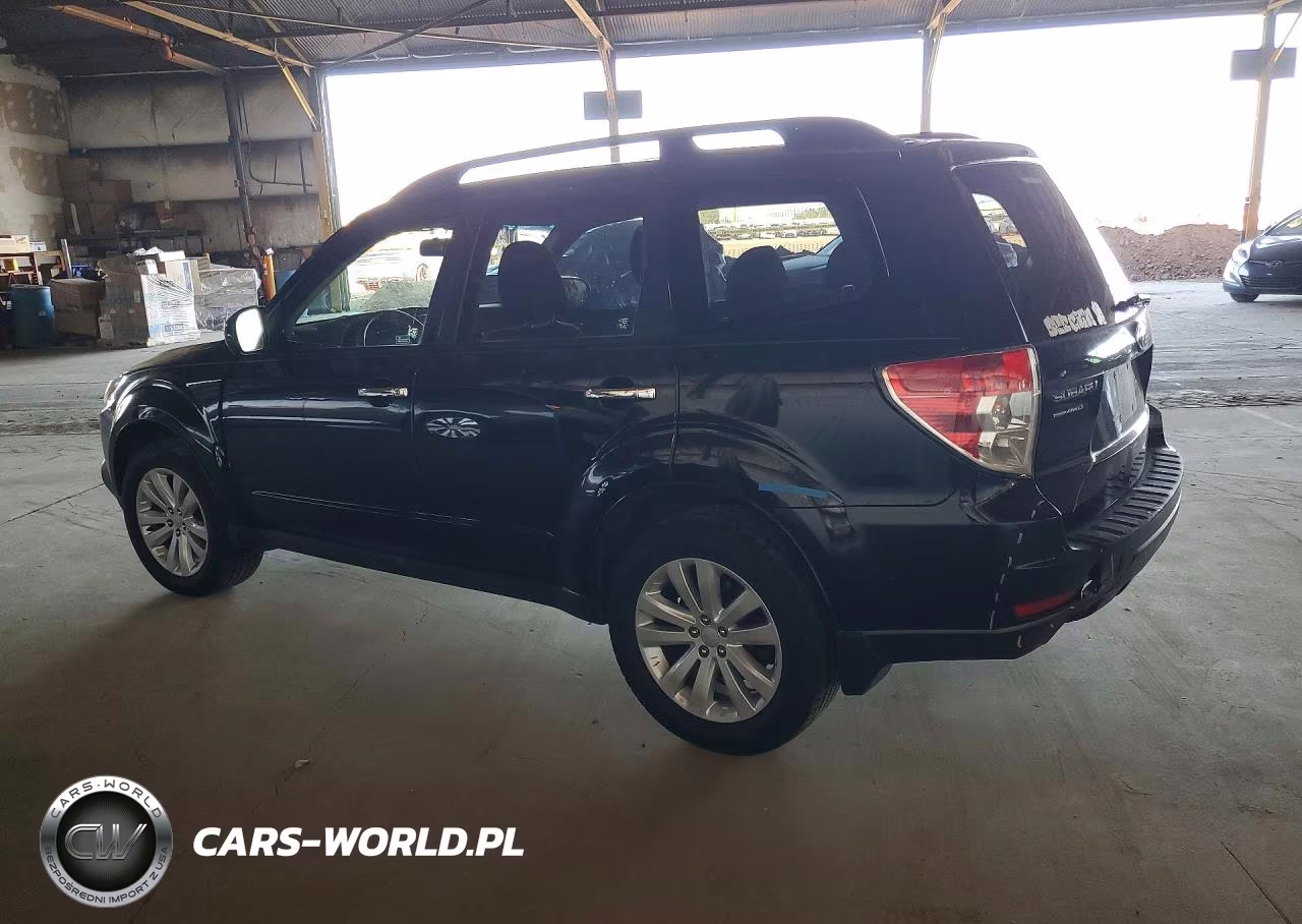 2013 Subaru Forester 2.5X Premium VIN:JF2SHADCXDH425181 - 2