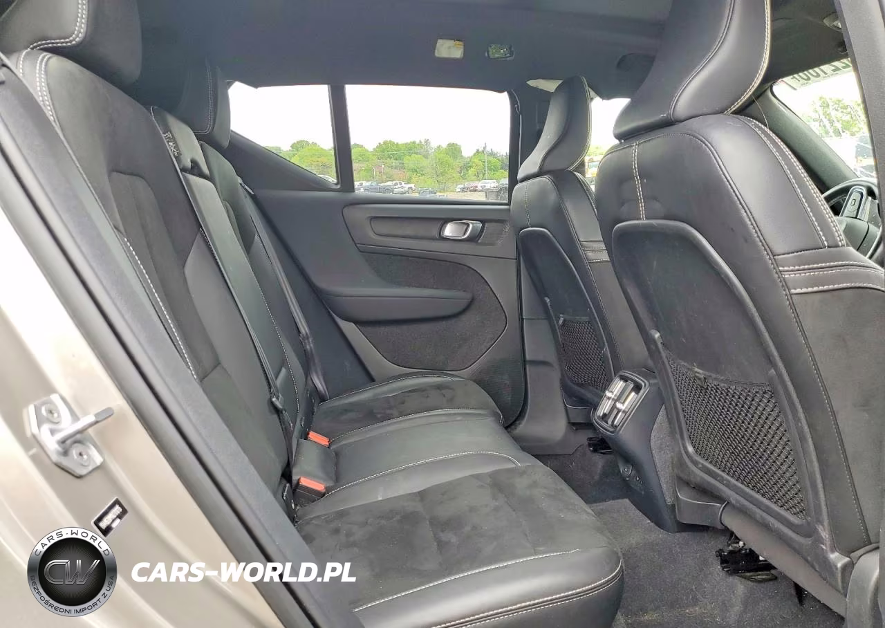2022 Volvo Xc40 T5 R-Design VIN:YV4162UM1N2701215 - 11