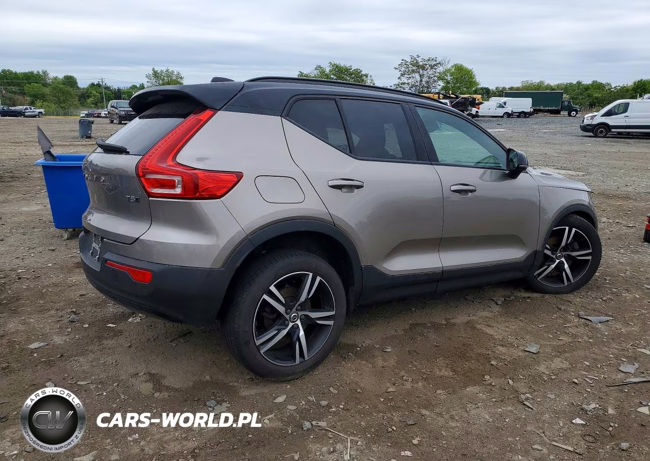 2022 Volvo Xc40 T5 R-Design VIN:YV4162UM1N2701215 - 3