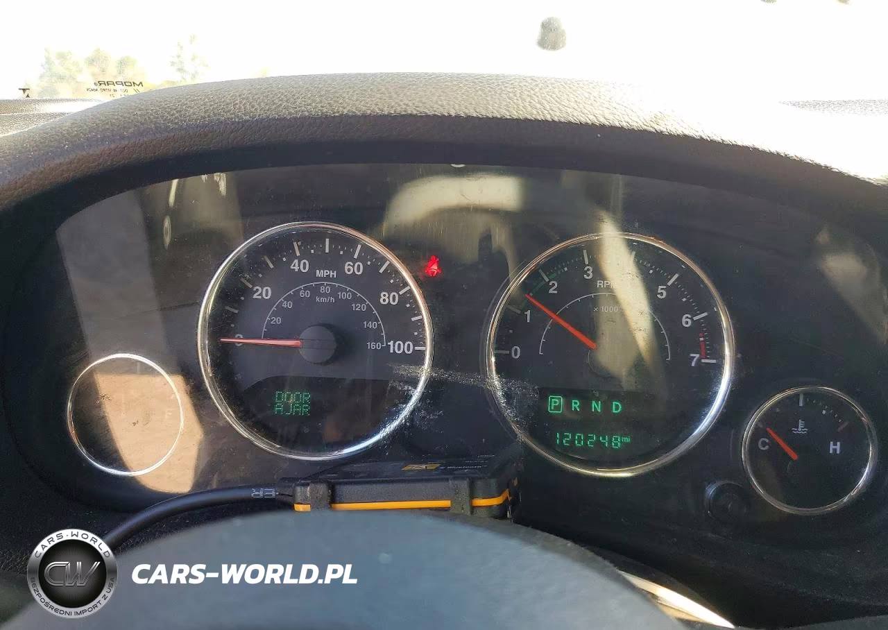 2015 Jeep Wrangler Unlimited Sahara VIN:1C4BJWEG3FL646770 - 9