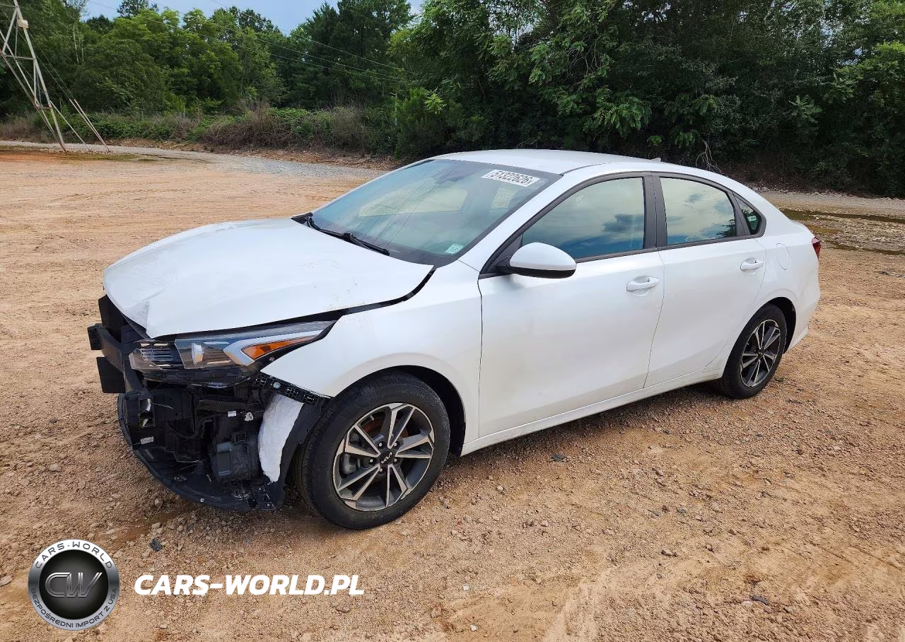 2022 Kia Forte Lxs – zdjęcie 1 z 13