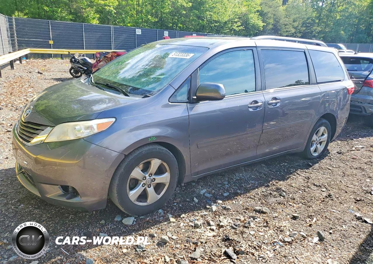 2017 Toyota Sienna Le