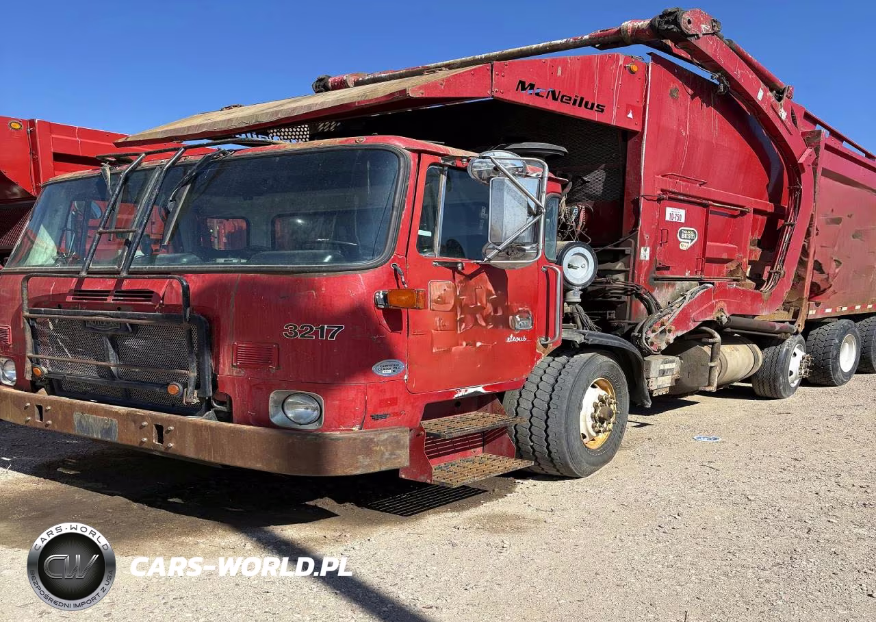2010 Autocar Llc Xpeditor