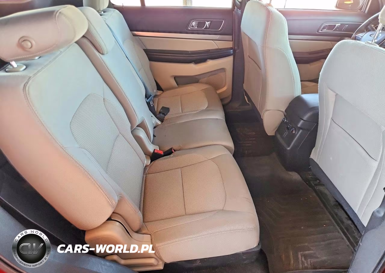 2018 Ford Explorer Xlt VIN:1FM5K7D89JGC49135 - 11