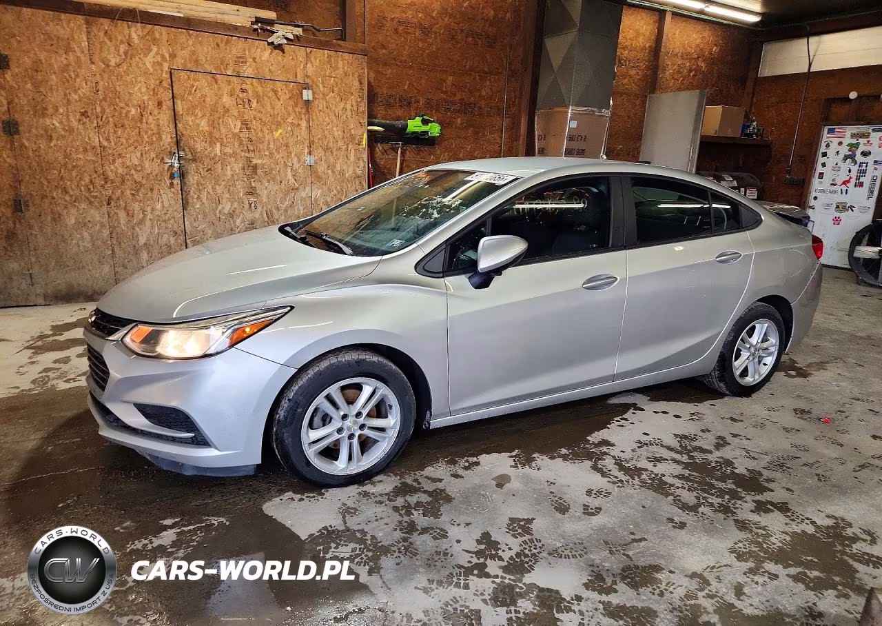 2017 Chevrolet Cruze Ls – zdjęcie 1 z 12