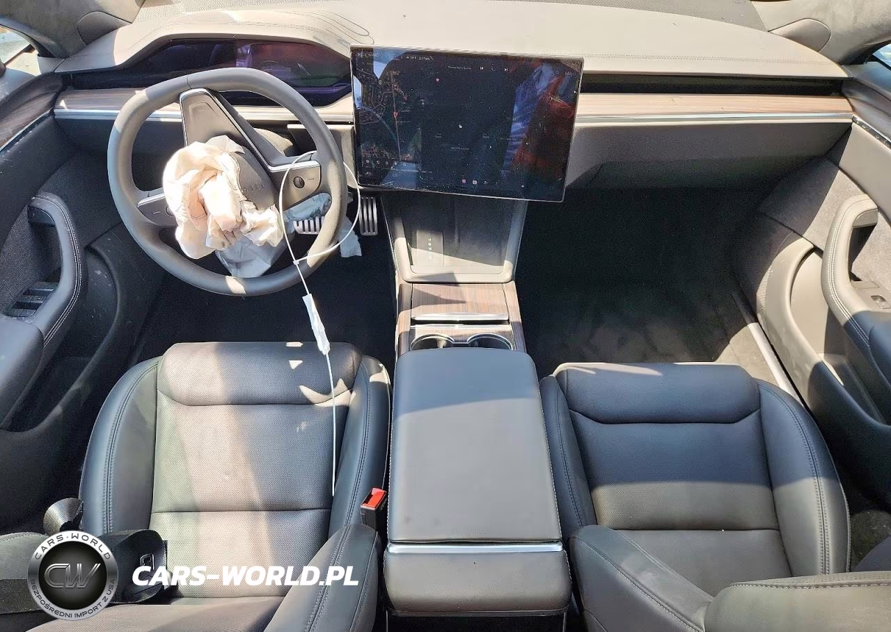 2024 Tesla Model S VIN:5YJSA1E57RF539889 - 8