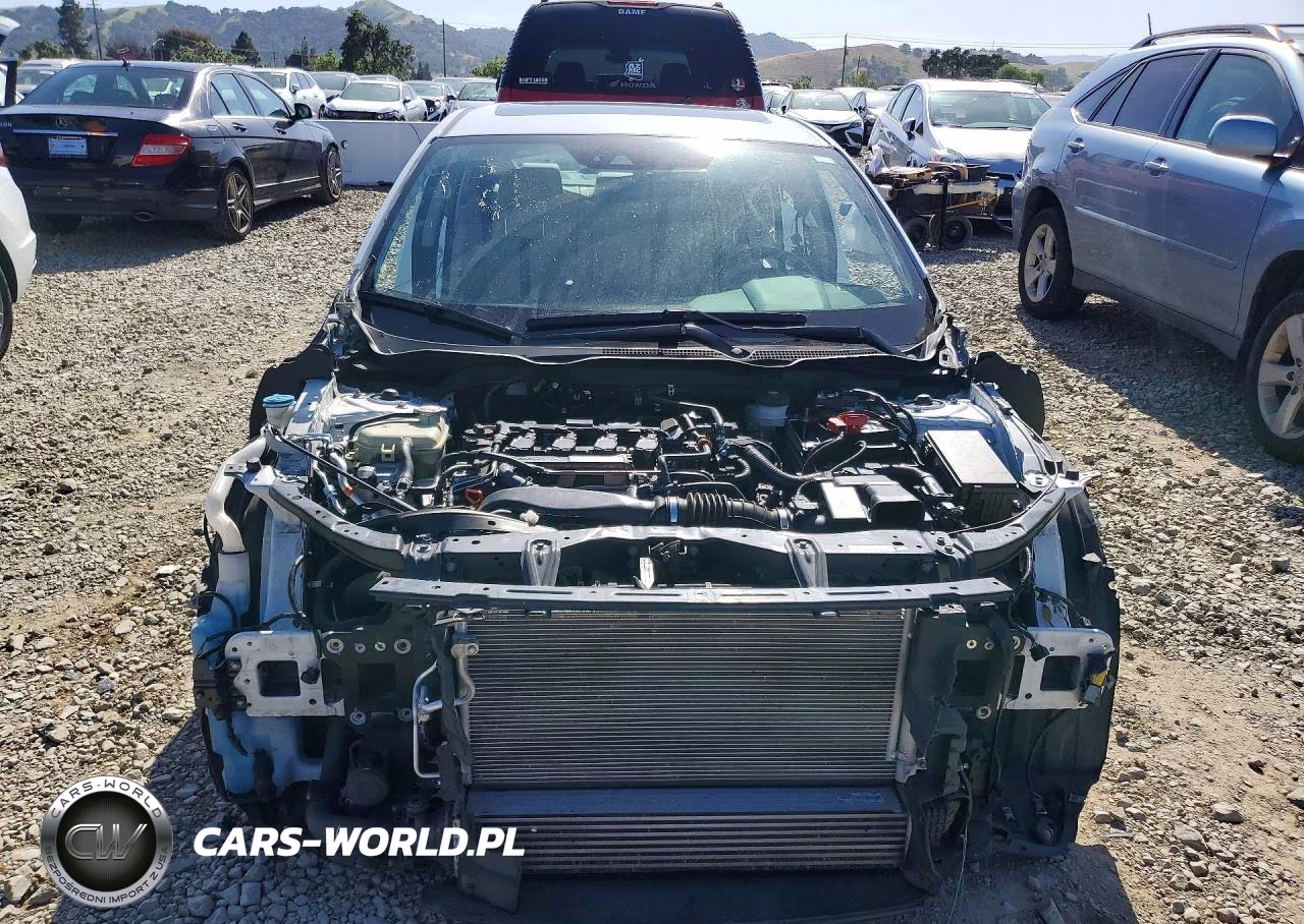 2016 Honda Civic Touring VIN:19XFC1F93GE210624 - 5