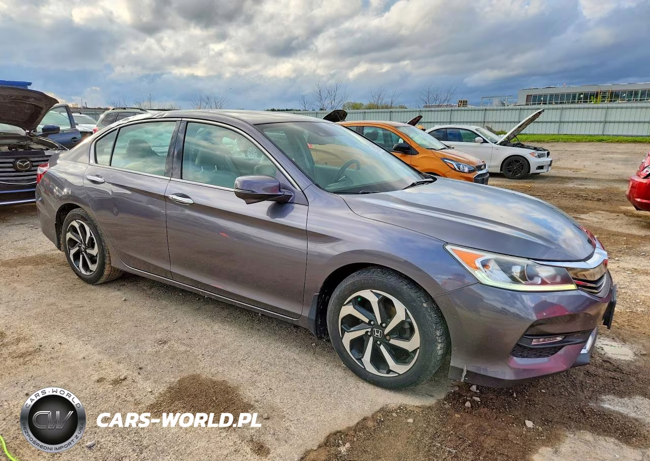 2017 Honda Accord Exl VIN:1HGCR3F03HA019032 - 4