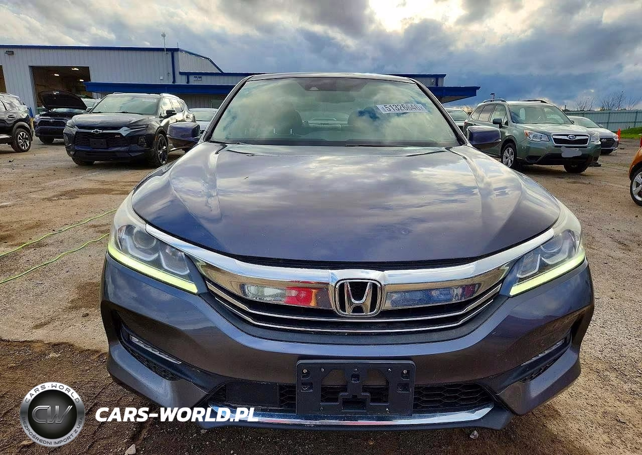 2017 Honda Accord Exl VIN:1HGCR3F03HA019032 - 5