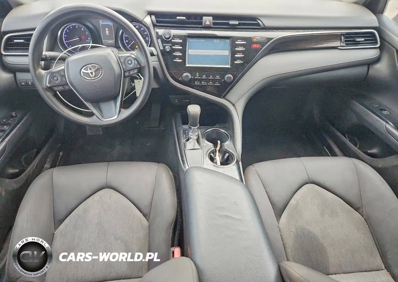 2019 Toyota Camry Le VIN:4T1B11HK0KU770594 - 8