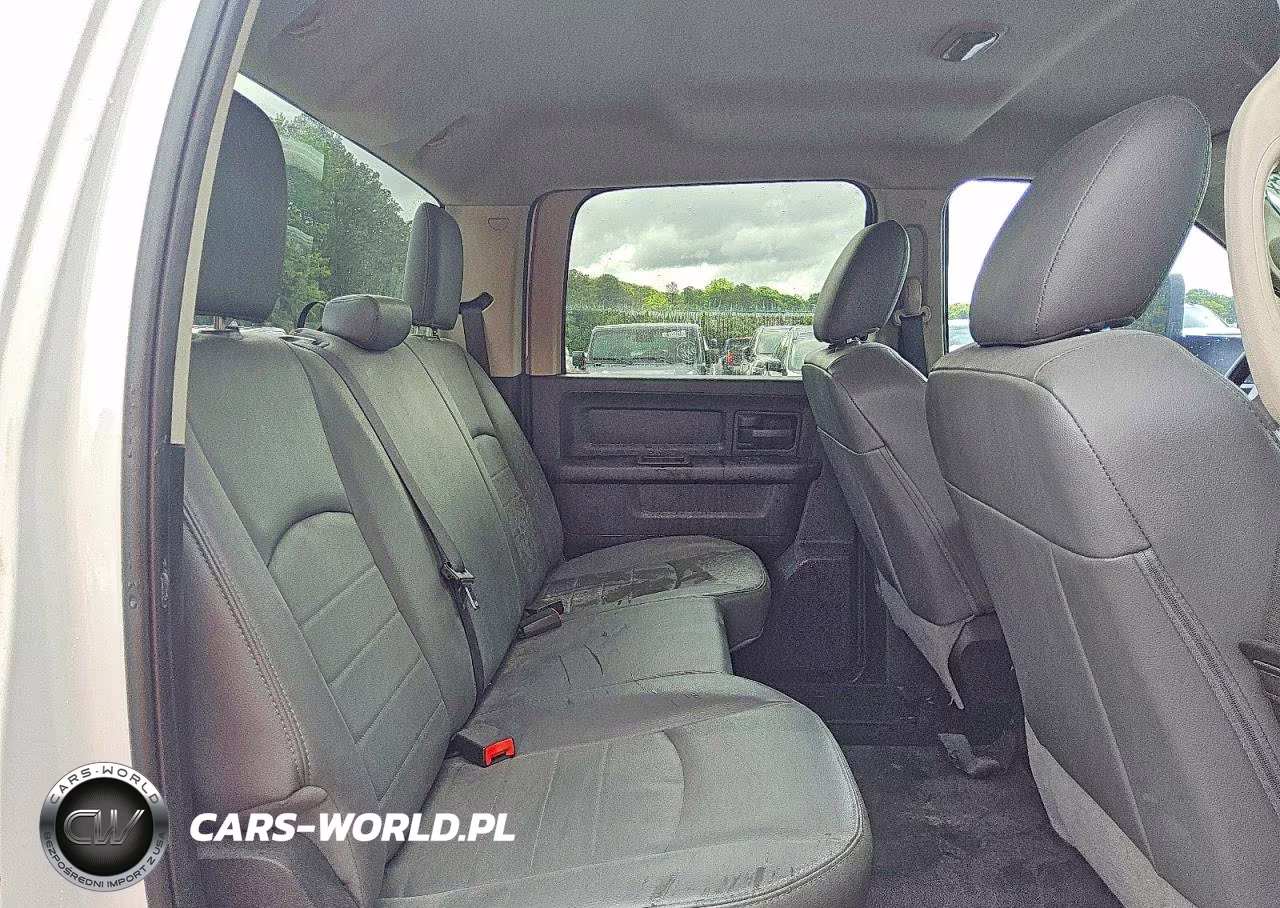 2018 Ram 2500 St VIN:3C6UR4HJXJG179437 - 10