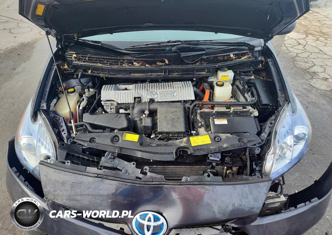 2013 Toyota Prius Plug-In Hybrid Base VIN:JTDKN3DP5D3044115 - 11