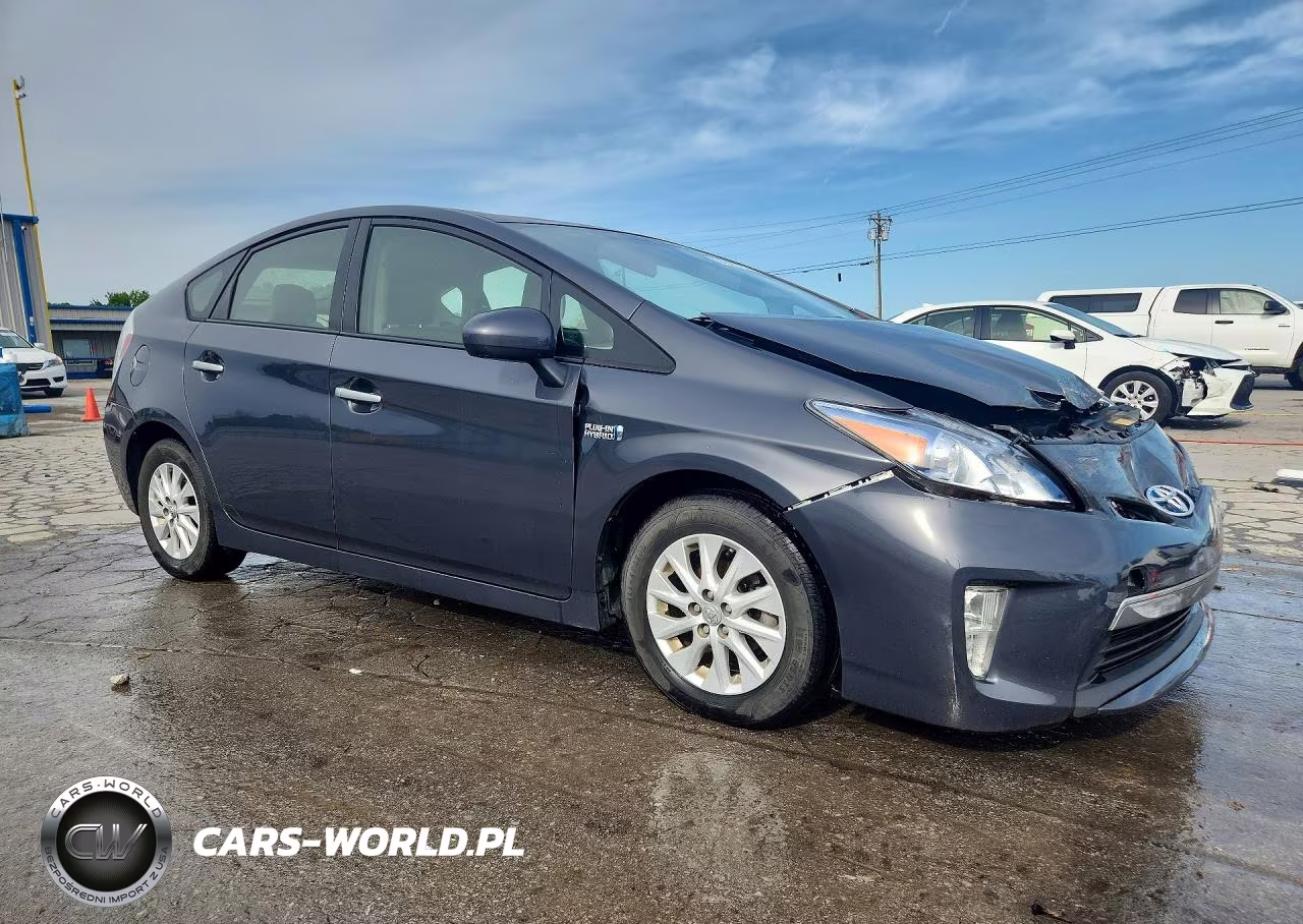 2013 Toyota Prius Plug-In Hybrid Base VIN:JTDKN3DP5D3044115 - 4