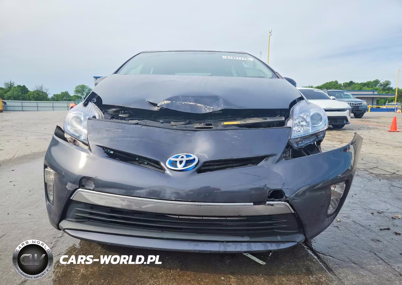 2013 Toyota Prius Plug-In Hybrid Base VIN:JTDKN3DP5D3044115 - 5