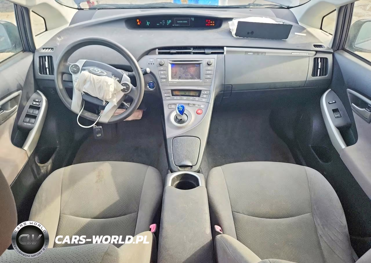2013 Toyota Prius Plug-In Hybrid Base VIN:JTDKN3DP5D3044115 - 8