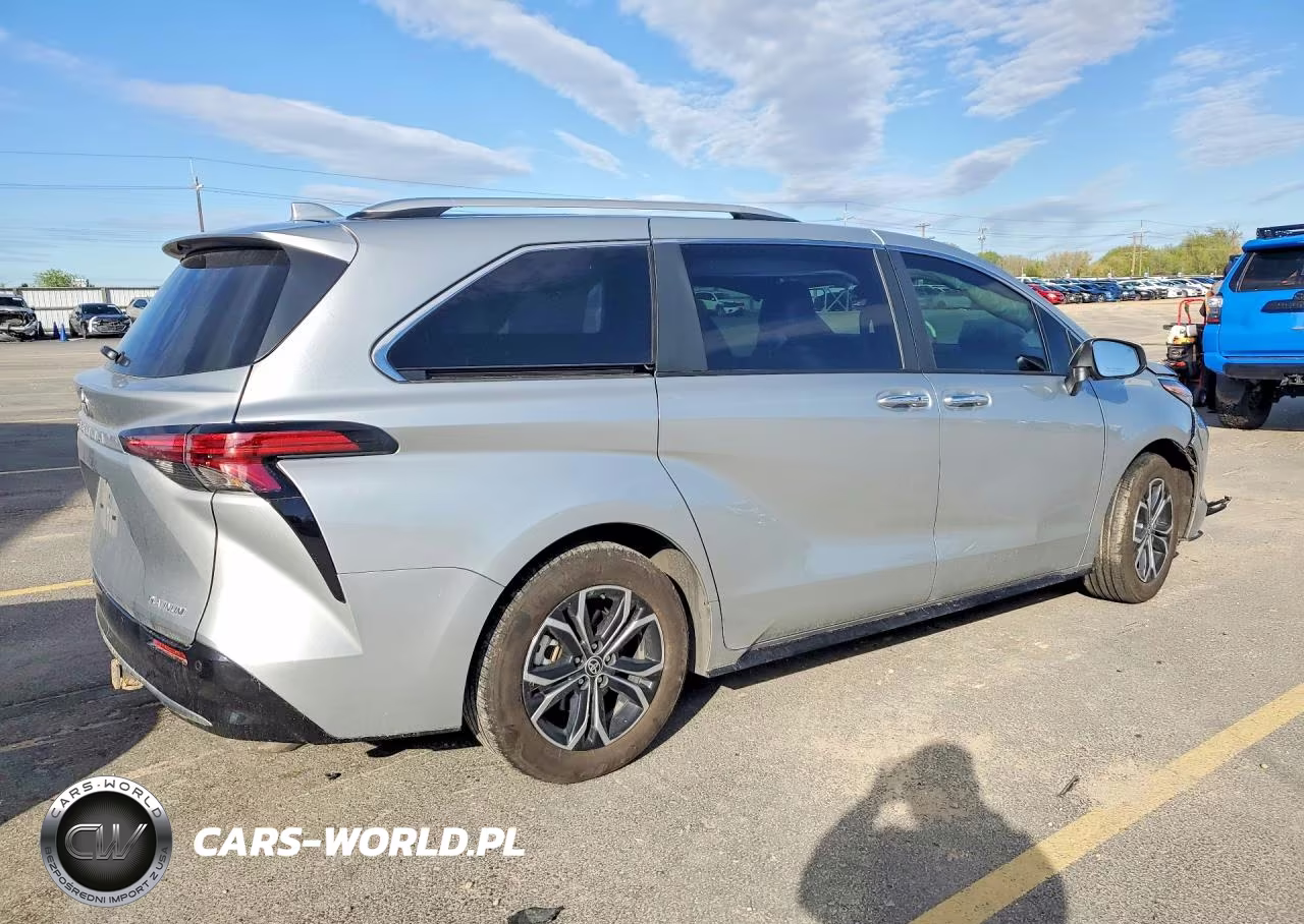 2025 Toyota Sienna Platinum 7-Passenger VIN:5TDESKFC5SS157827 - 3