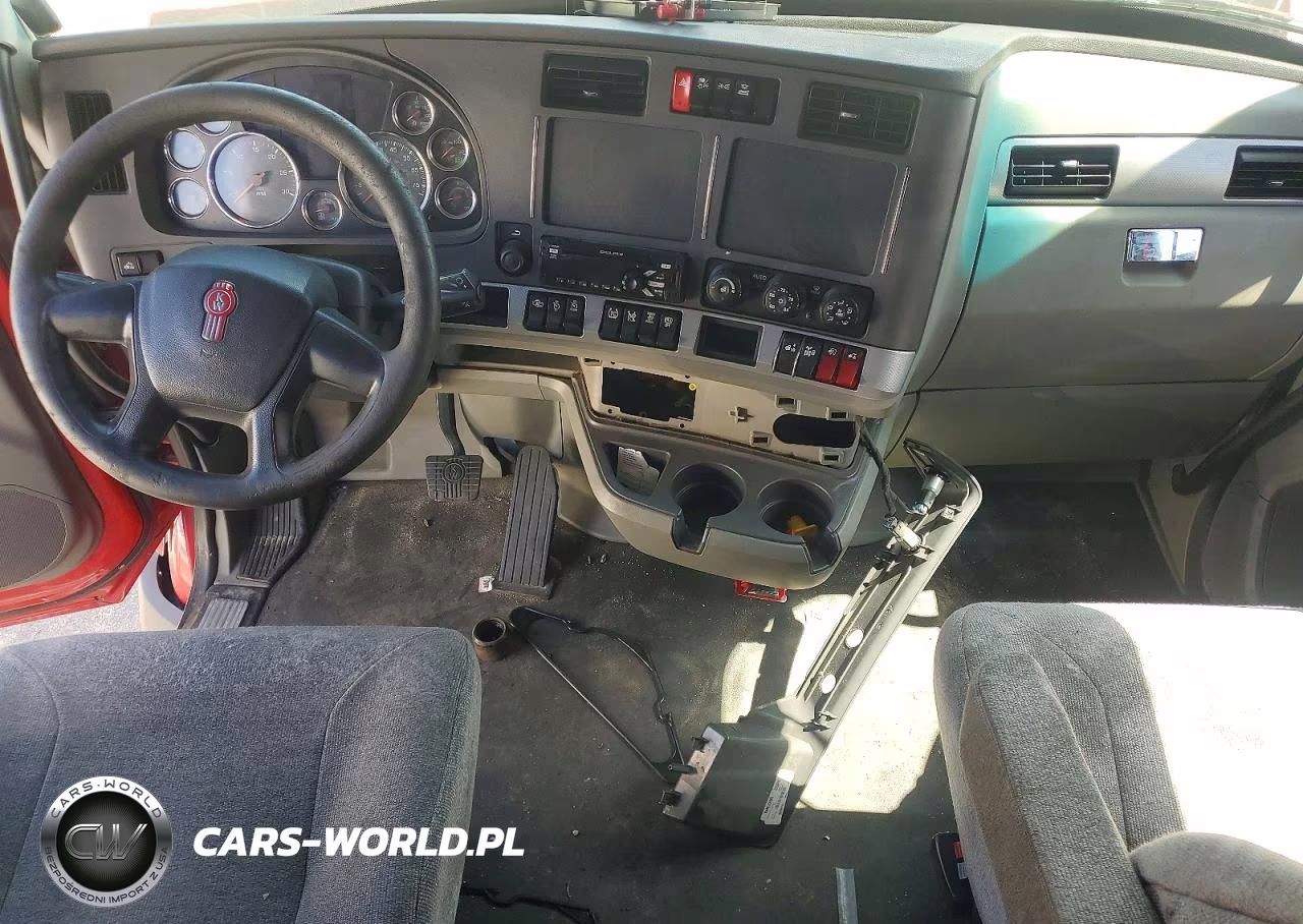2020 Kenworth T680 Semi Truck VIN:1XKYD49X3LJ372756 - 9