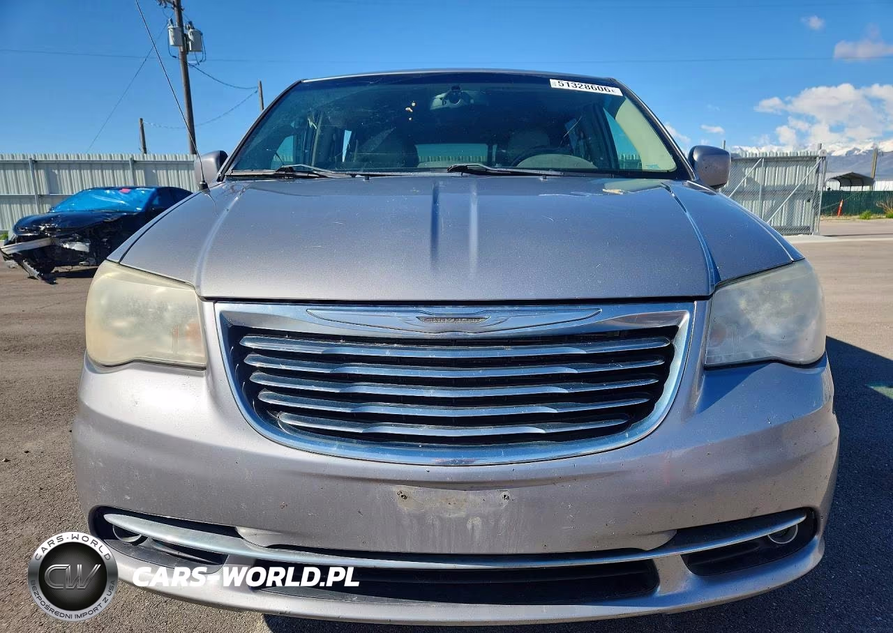 2013 Chrysler Town & Country Touring VIN:2C4RC1BGXDR556472 - 5
