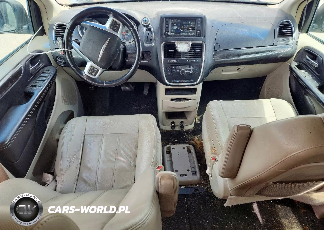 2013 Chrysler Town & Country Touring VIN:2C4RC1BGXDR556472 - 8