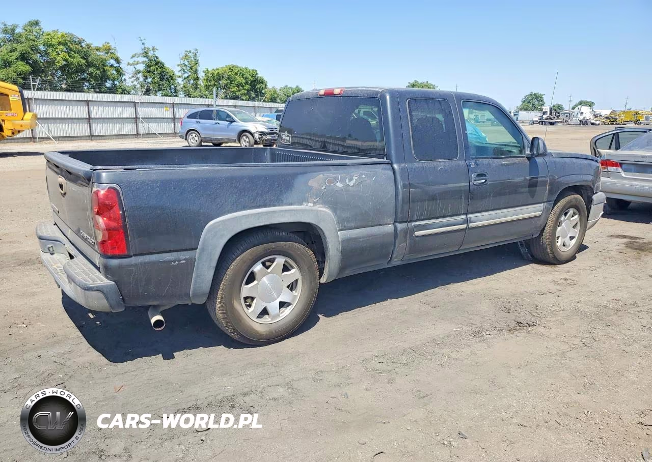 2003 Chevrolet Silverado C1500 VIN:1GCEC19V83Z124034 - 3