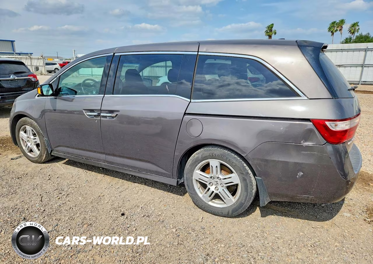 2012 Honda Odyssey Touring VIN:5FNRL5H9XCB058475 - 2