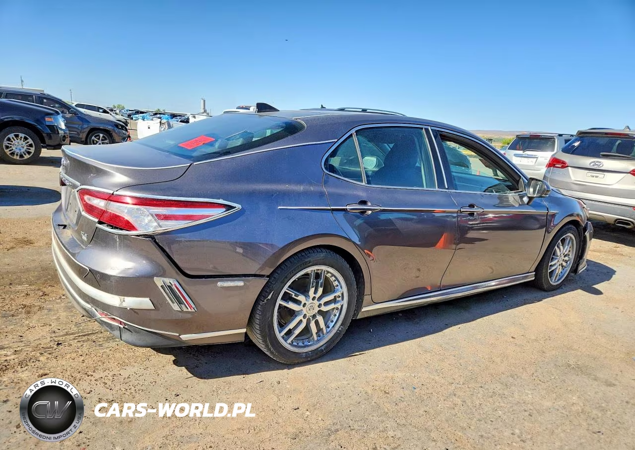2018 Toyota Camry Xle VIN:4T1B11HK6JU010961 - 3