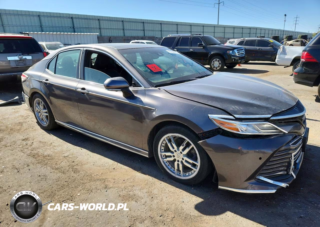 2018 Toyota Camry Xle VIN:4T1B11HK6JU010961 - 4