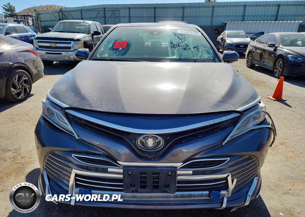 2018 Toyota Camry Xle VIN:4T1B11HK6JU010961 - 5
