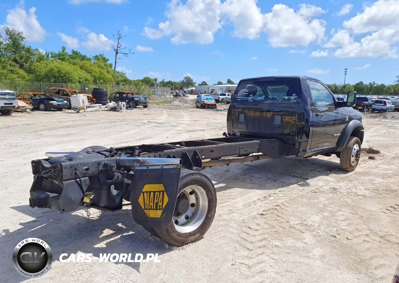 2019 Ram 5500 VIN:3C7WRMDL5KG535676 - 3