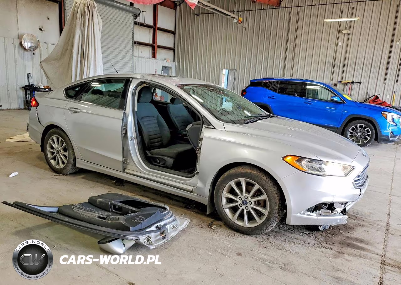 2017 Ford Fusion Se VIN:3FA6P0H71HR173339 - 4