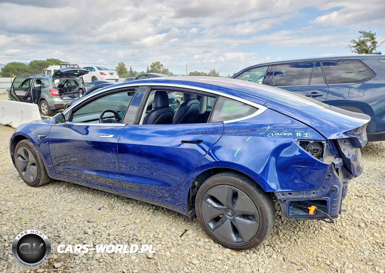 2018 Tesla Model 3 VIN:5YJ3E1EA9JF003021 - 2