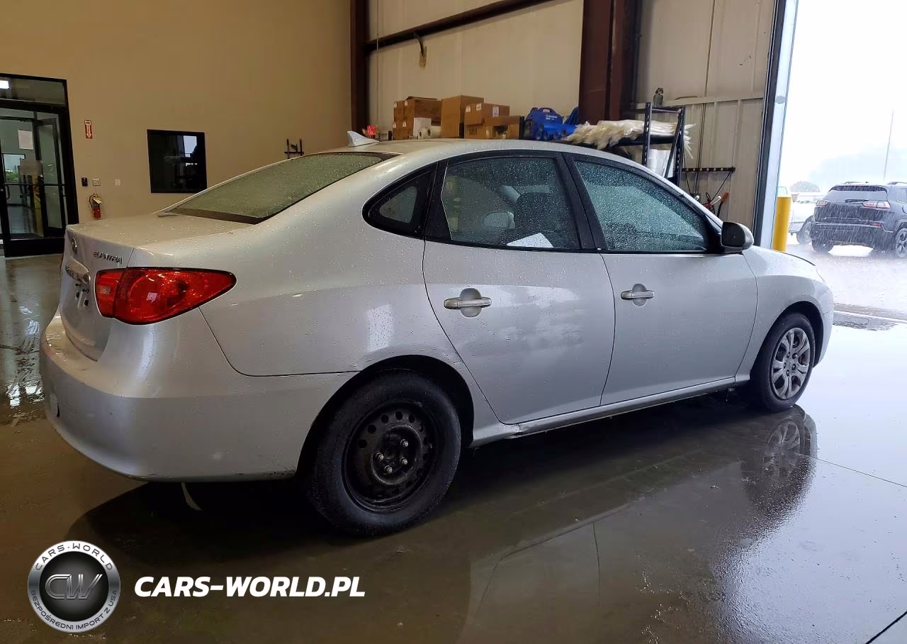 2010 Hyundai Elantra Gls VIN:KMHDU4AD6AU837906 - 3