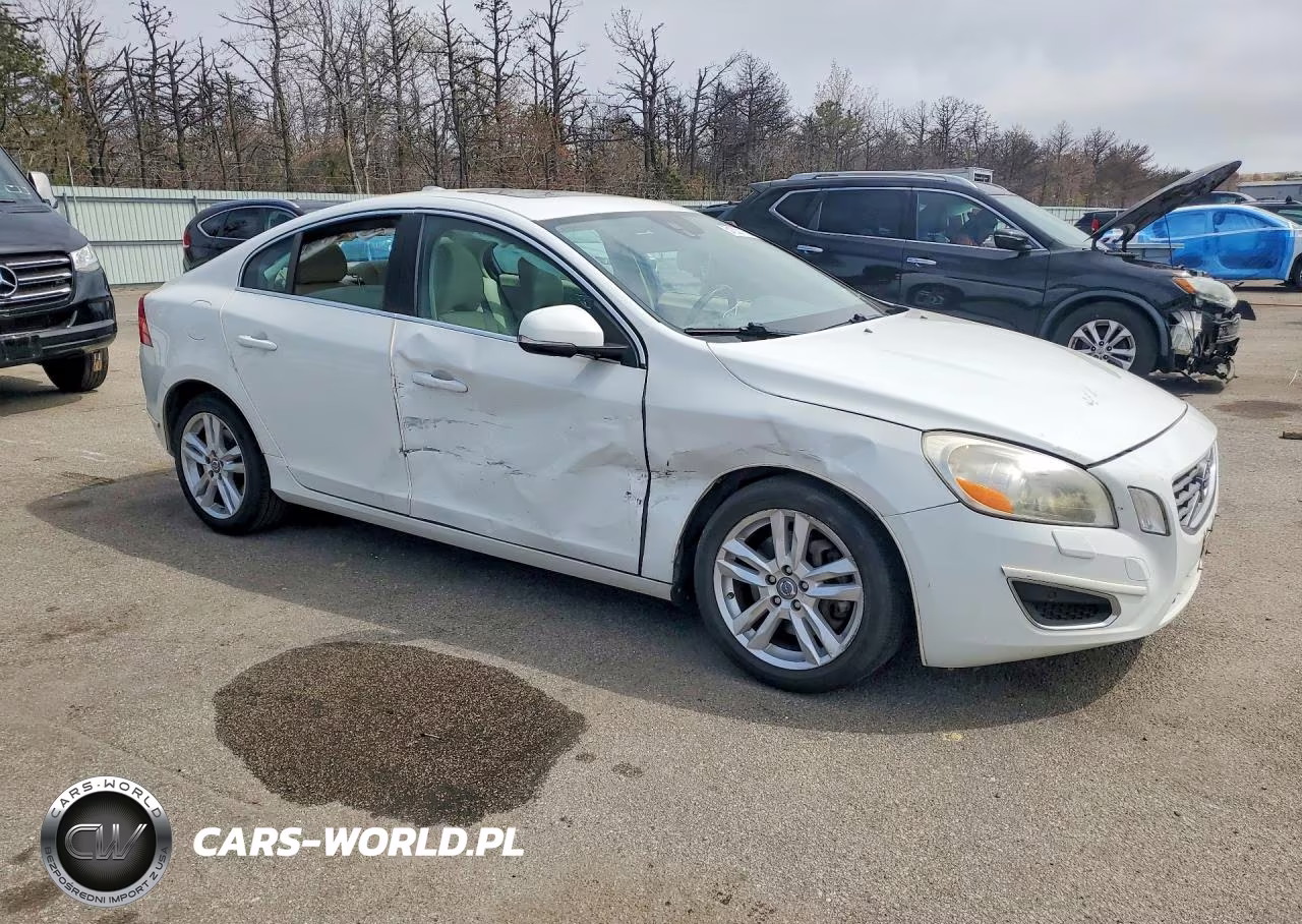 2013 Volvo S60 T5 VIN:YV1612FS3D2232110 - 4
