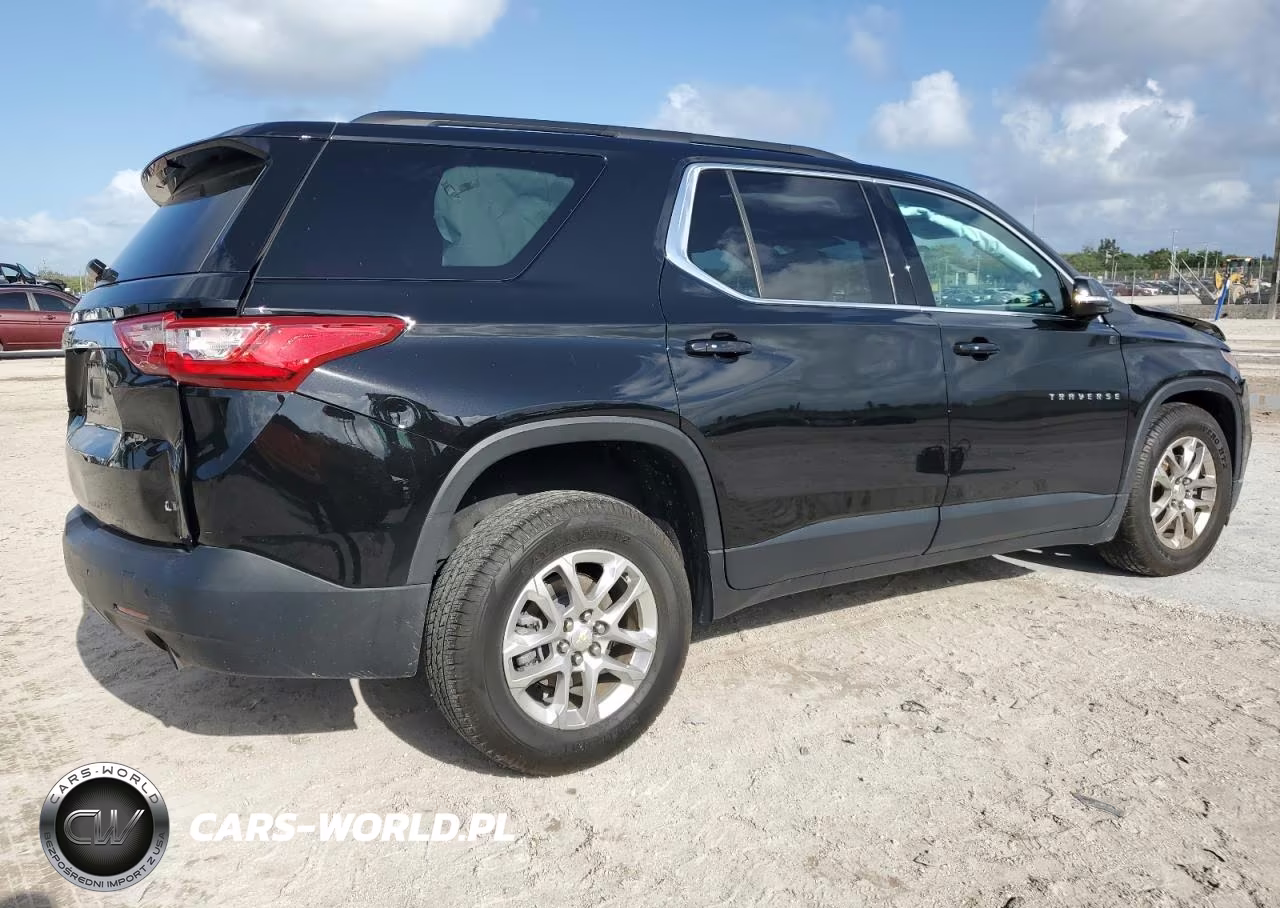2019 Chevrolet Traverse Lt VIN:1GNERGKW8KJ244635 - 3