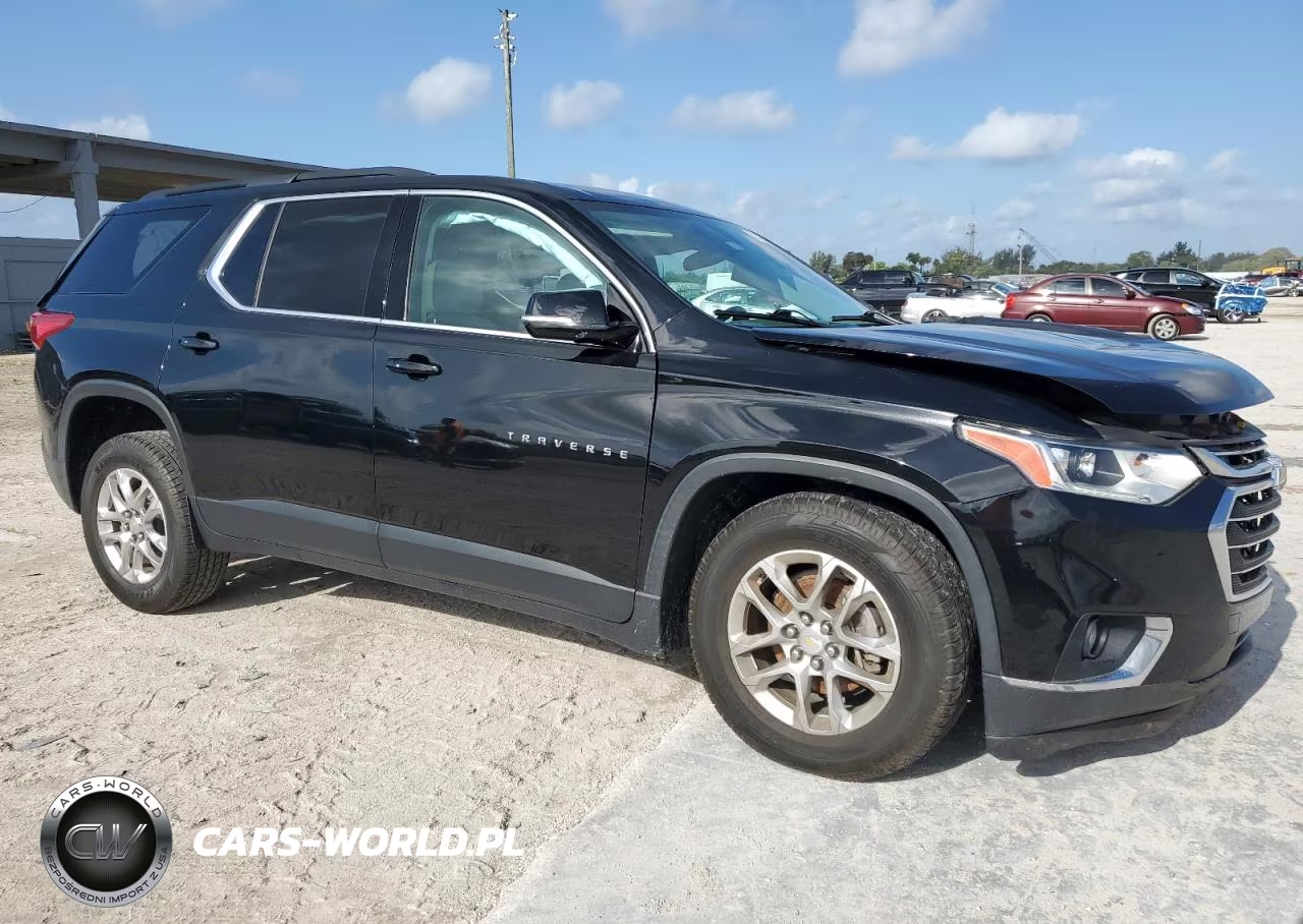2019 Chevrolet Traverse Lt VIN:1GNERGKW8KJ244635 - 4