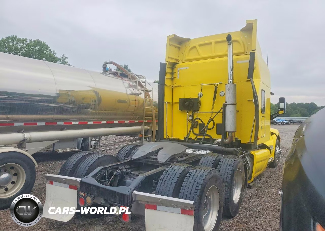 2017 Peterbilt 579 Semi Truck VIN:1NPBGGGG10D455618 - 4