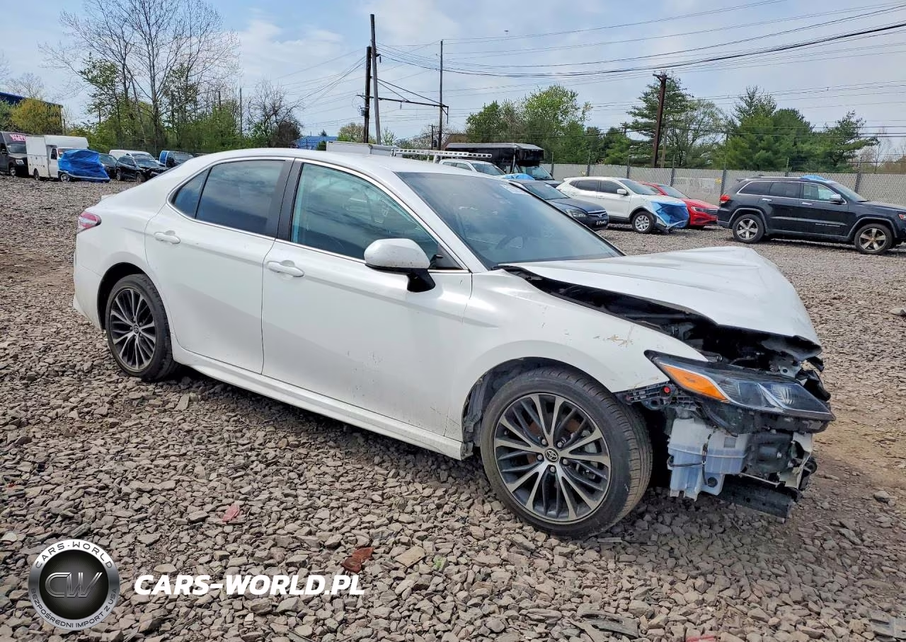 2020 Toyota Camry Se VIN:4T1G11AK8LU358344 - 4
