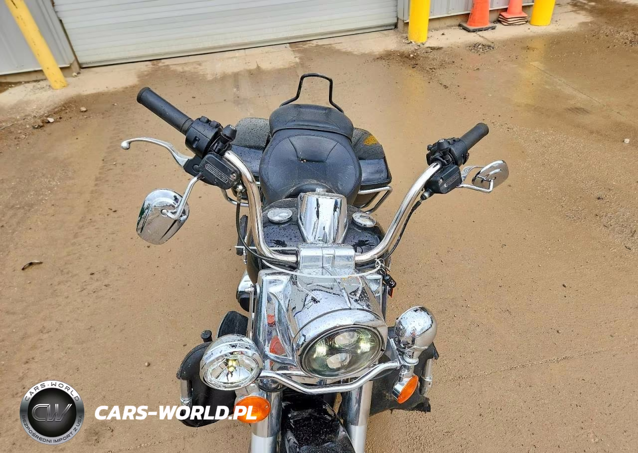 2017 Harley-Davidson Flhr Road King VIN:1HD1FBC10HB614998 - 5