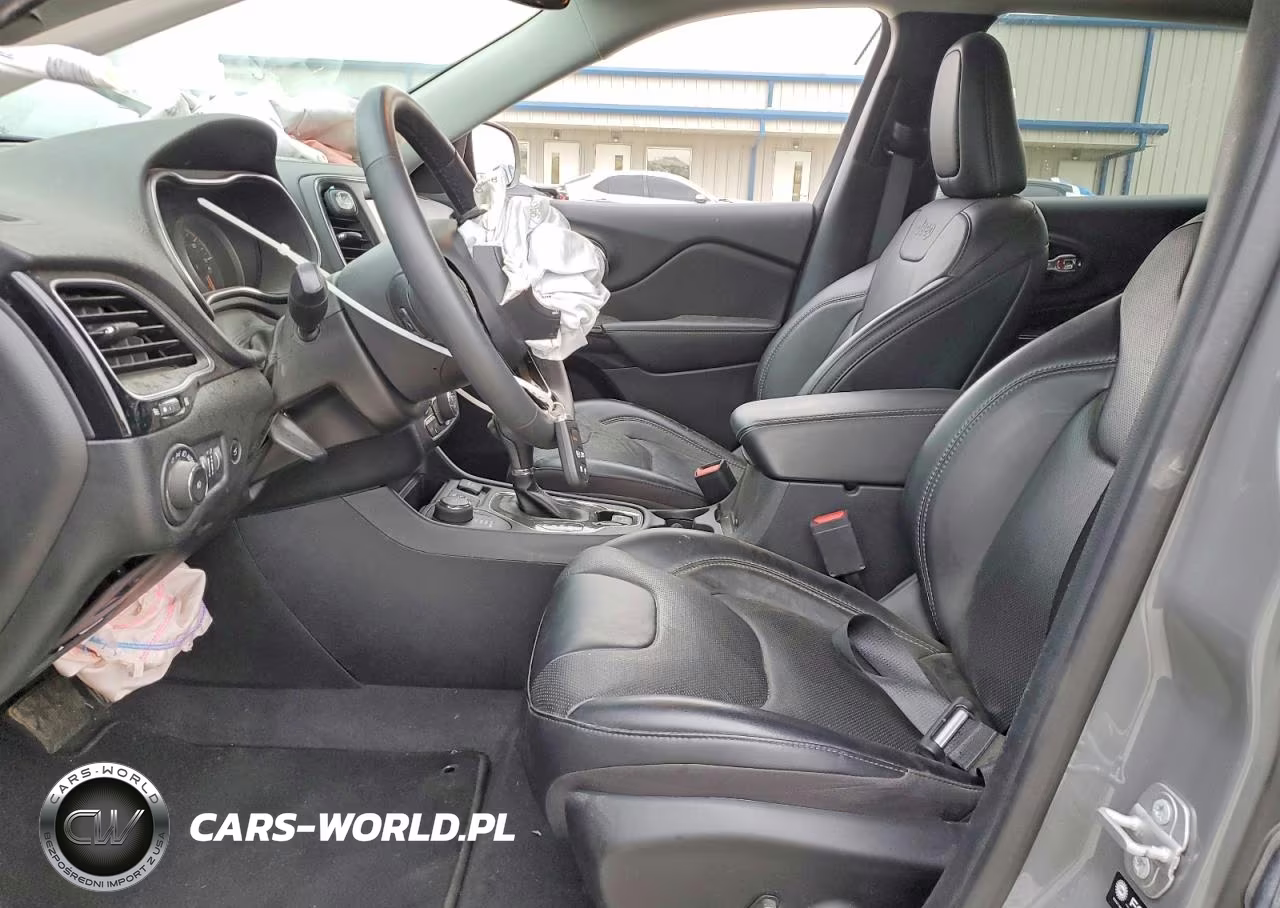 2023 Jeep Cherokee Altitude Lux VIN:1C4PJMMB6PD100217 - 7