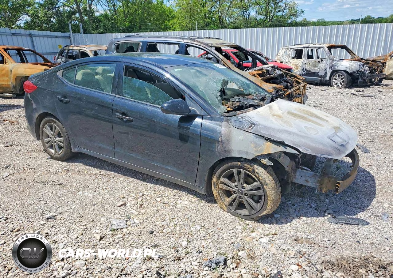 2017 Hyundai Elantra Value Edition VIN:5NPD84LFXHH146843 - 4